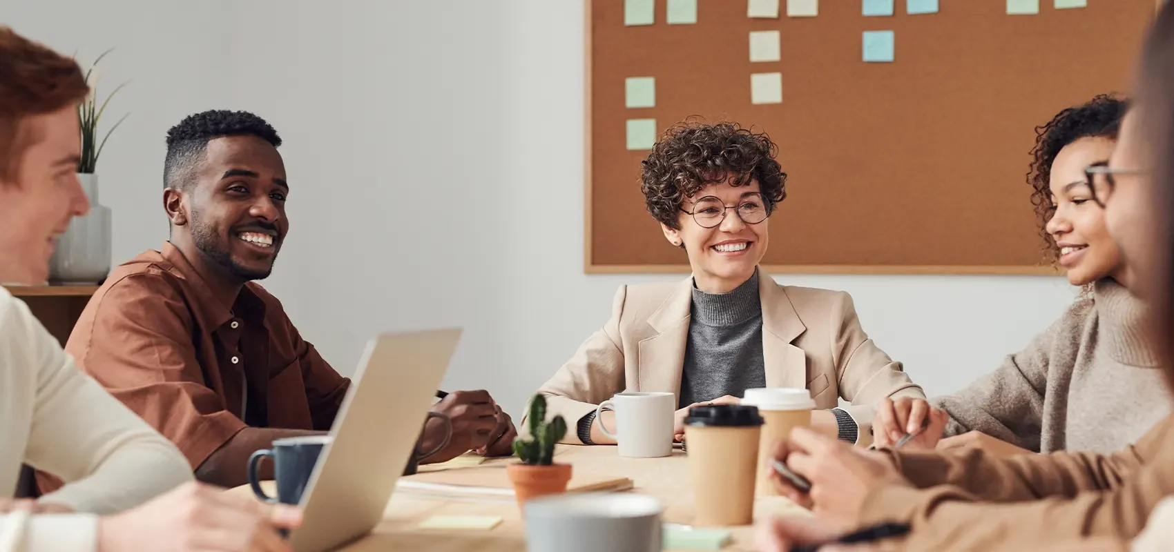 Runvra com: The Ultimate Guide (Features, Community & Future Potential)